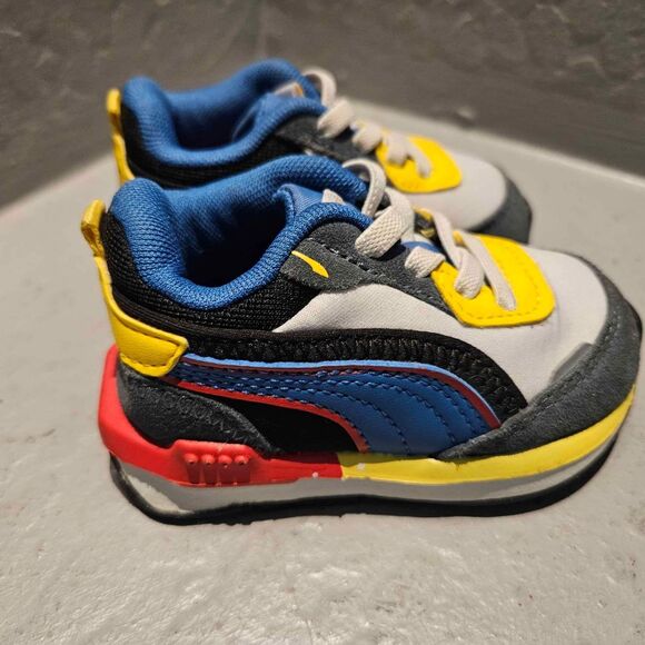 Puma Size 4 Toddler Tennis Shoes - Picture 3 of 5